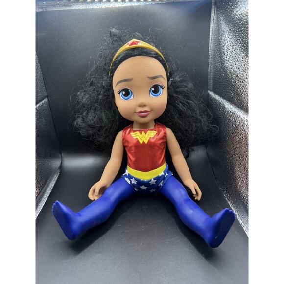 Jakks DC Toddler Petite 15-inch Doll Wonder Woman Action Heroine - Picture 1 of 5